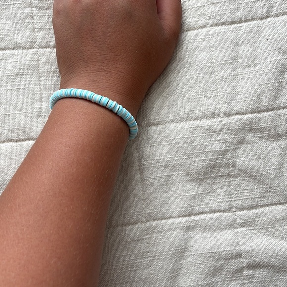 Light blue aesthetic clay bead bracelet - Picture 2 of 4
